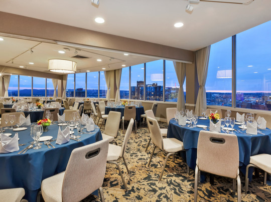 锡拉丘兹皇冠假日酒店主图