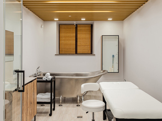 ALPEN WELLNESS-基洛夫必去景点