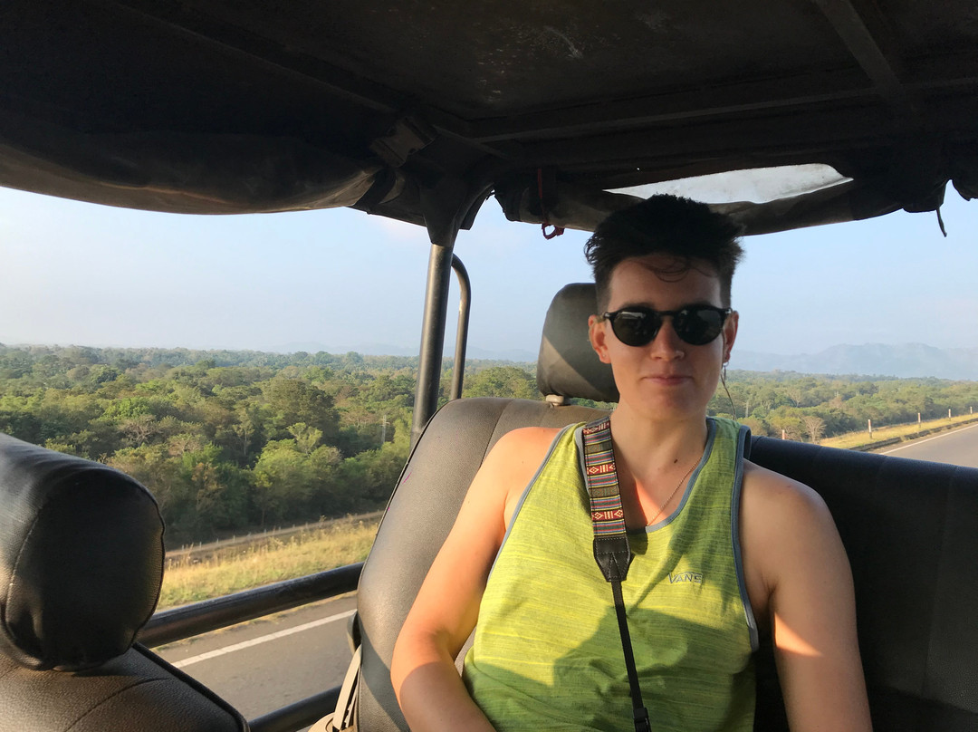 Happy Elephant Safari Udawalawe-乌达瓦拉瓦必去景点