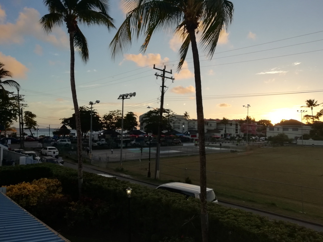 Time Out Hotel主图