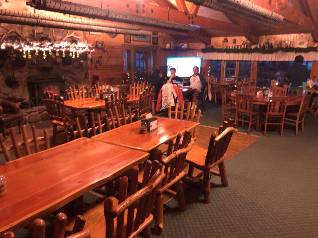 Lost Trail Hot Springs Resort主图