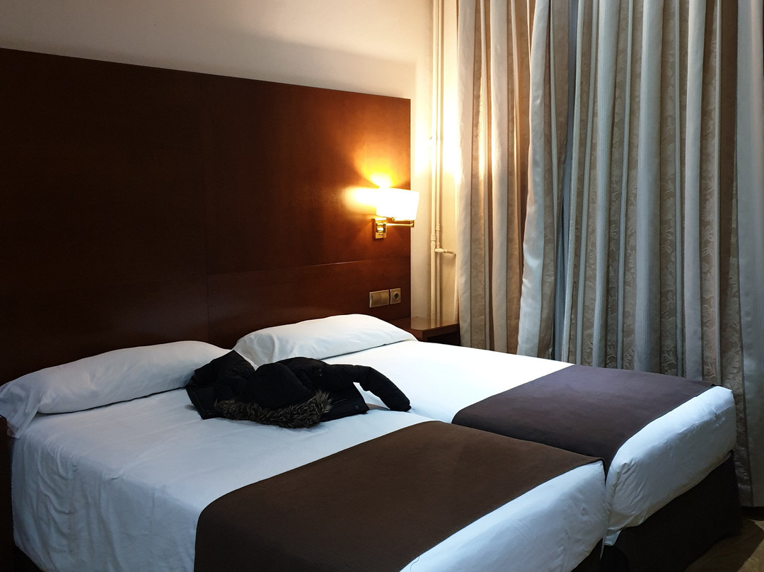 拉蒙贝伦格尔四世酒店主图