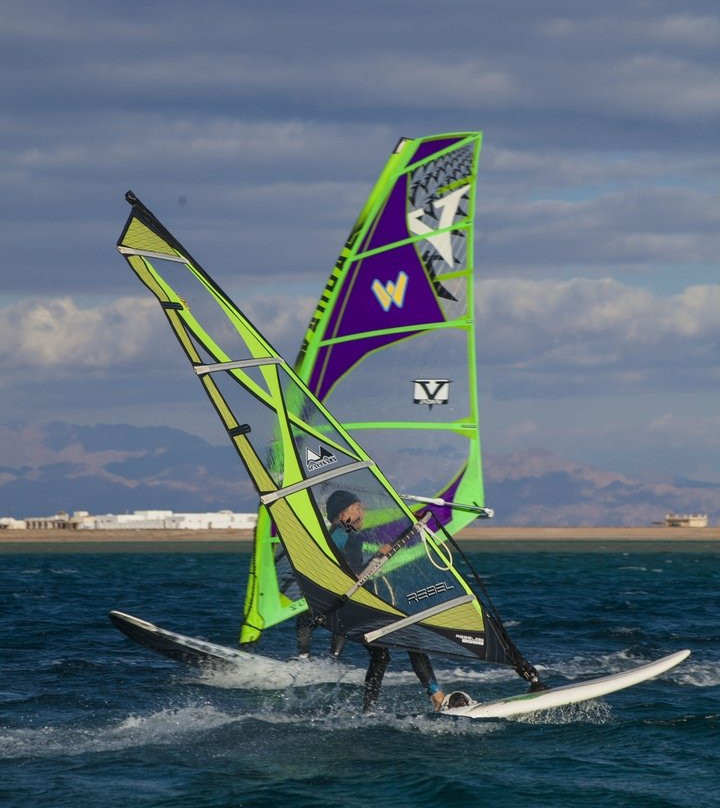 Winderland-达哈卜必去景点