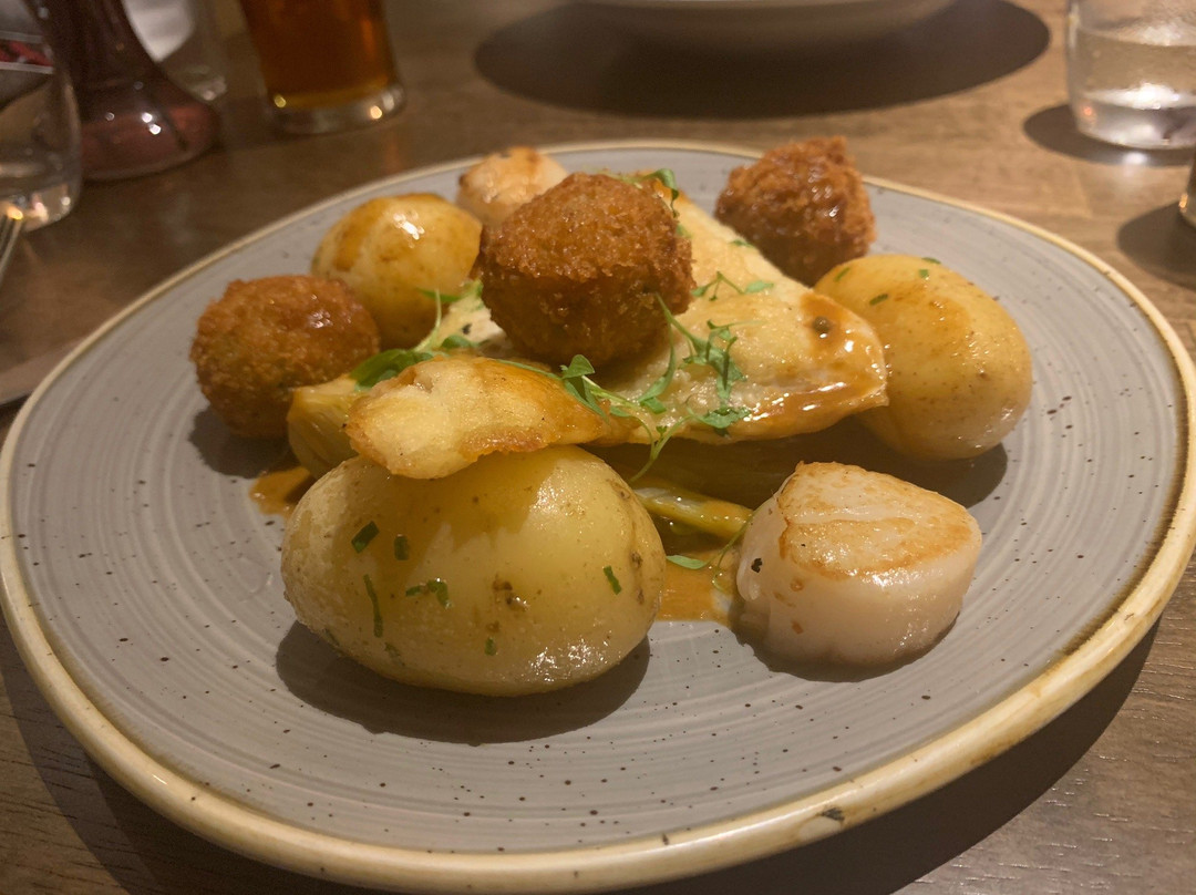 The White Horse主图