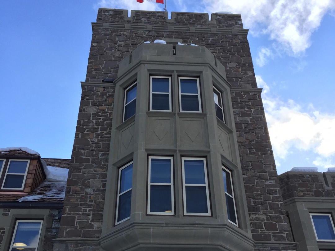 Parks Administration Building-班夫必去景点