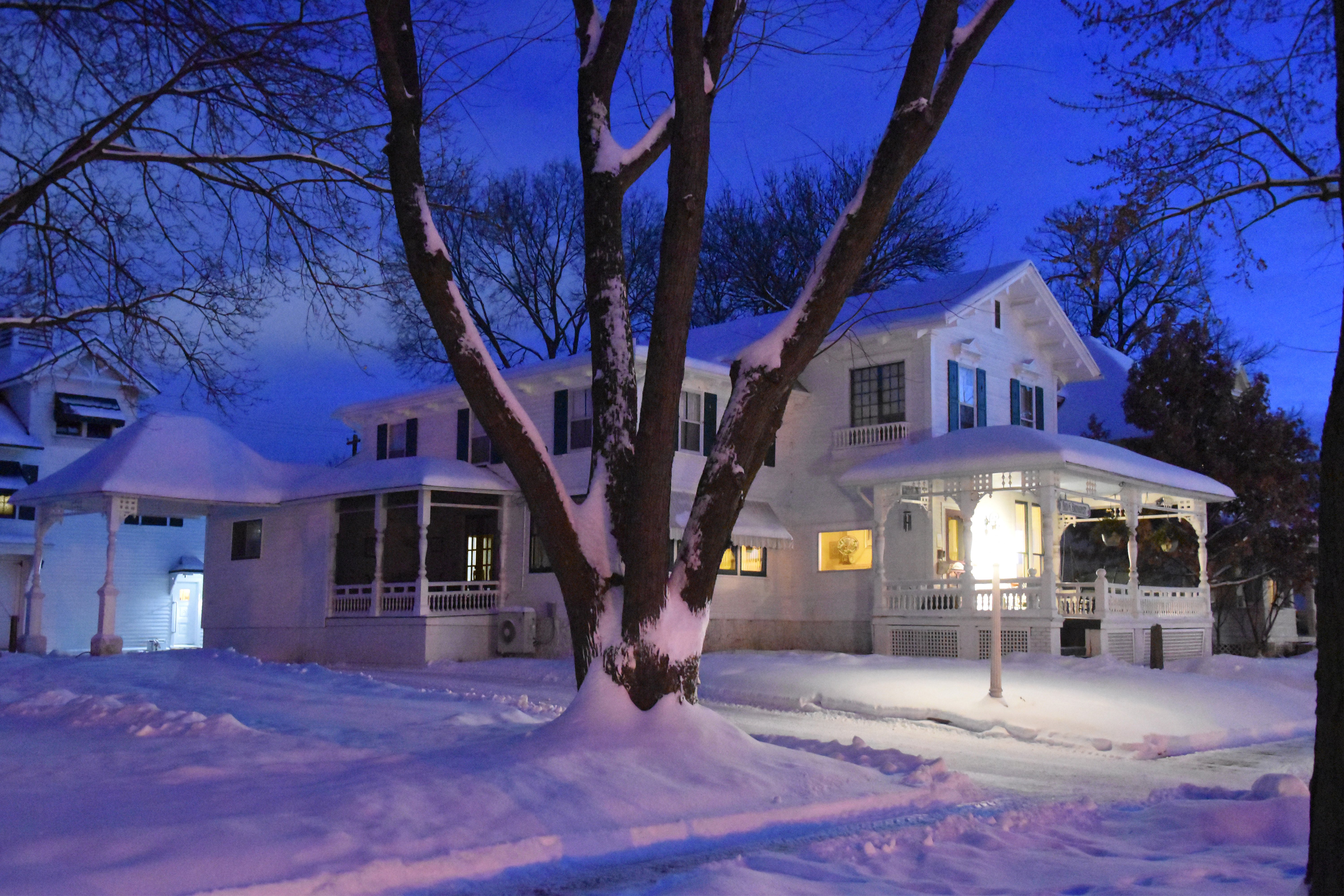 Carriage House Bed and Breakfast-浴室