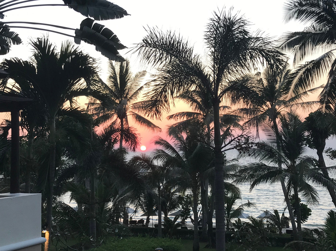 拉维曼温泉度假村主图