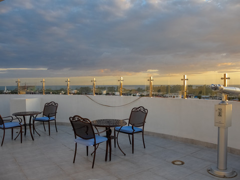 Mapinduzi Revolving Restaurant