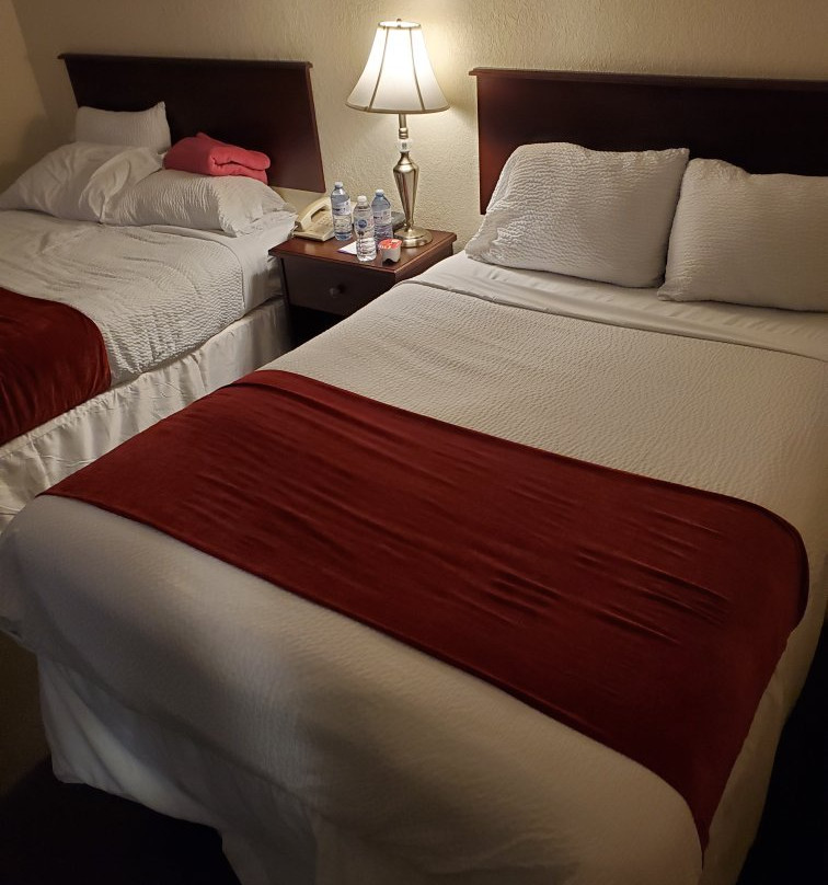 Knights Inn Orillia主图