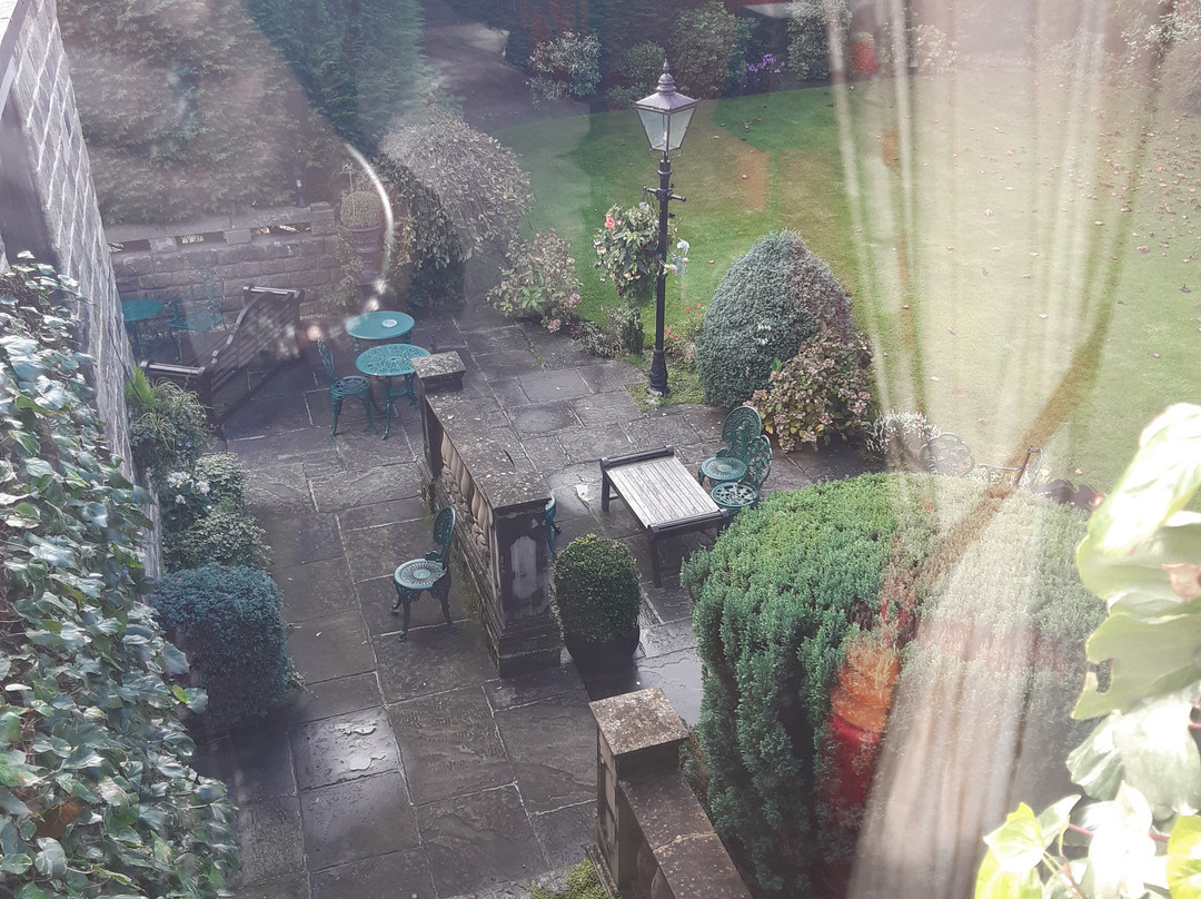 Oakwood Hall Hotel主图