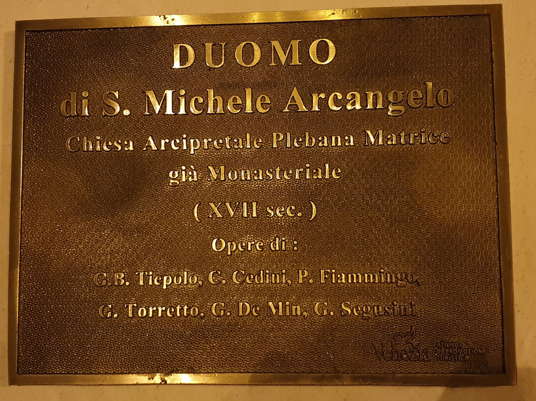 Duomo San Michele Arcangelo-米兰诺必去景点