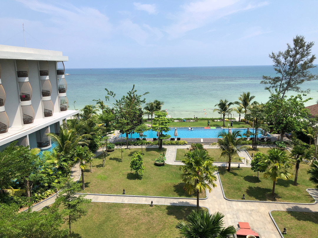 Santika Premiere Beach Resort Belitung主图