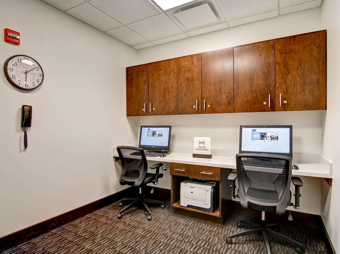 Hampton Inn & Suites Detroit/Troy主图