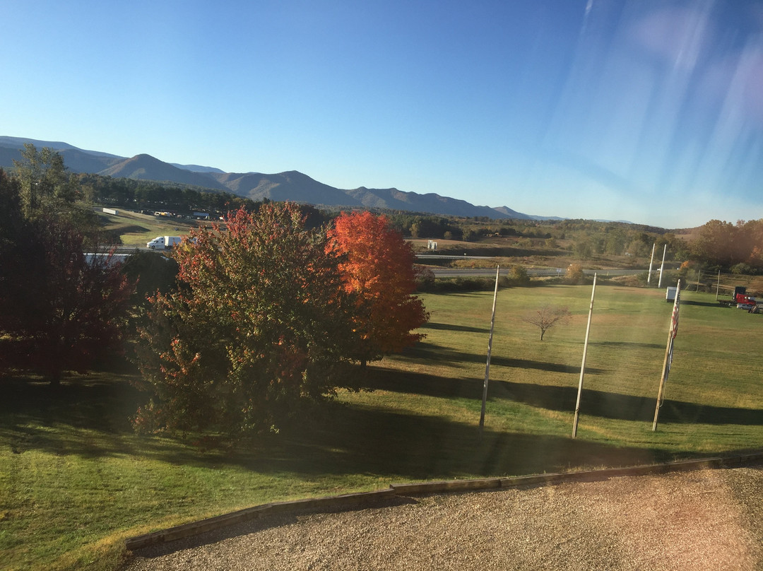 Comfort Inn & Suites Raphine - Lexington Near I-81 and I-64主图