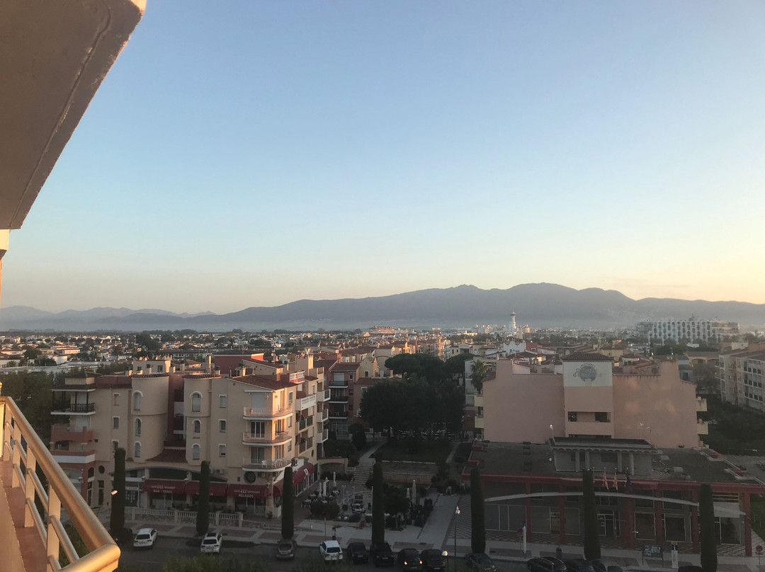 Xon's Platja Hotel主图