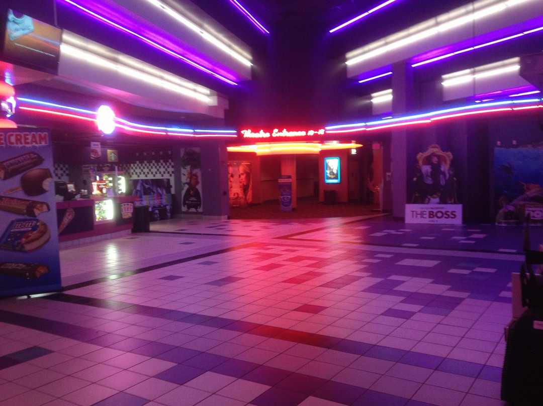 Henrietta旅游景点-Regal Cinemas Henrietta 18