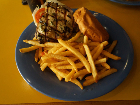 贝斯维斯特奥克兰机场套房酒店主图