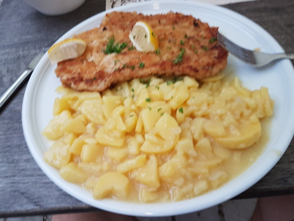 Brauereigasthof zum Schwarzen Ross主图