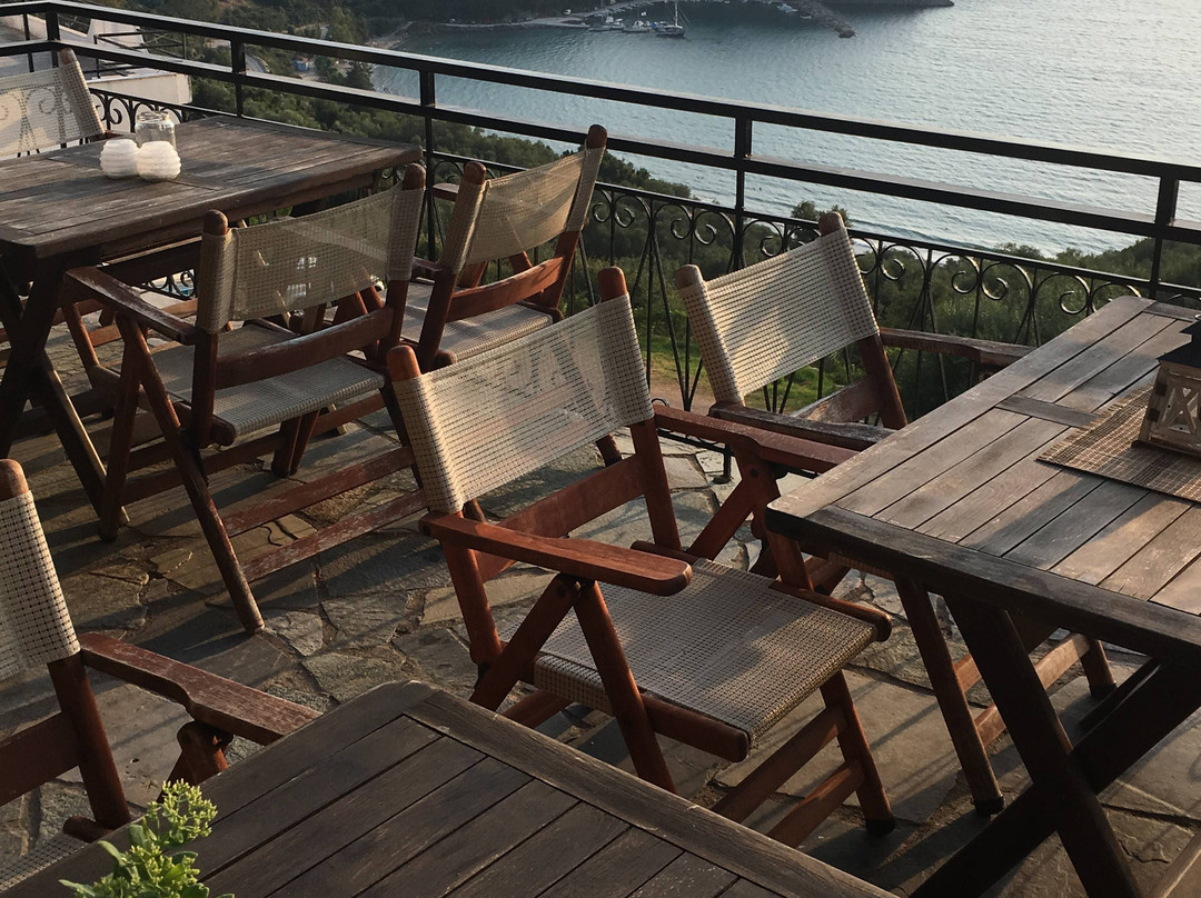 Arilla Beach Hotel主图