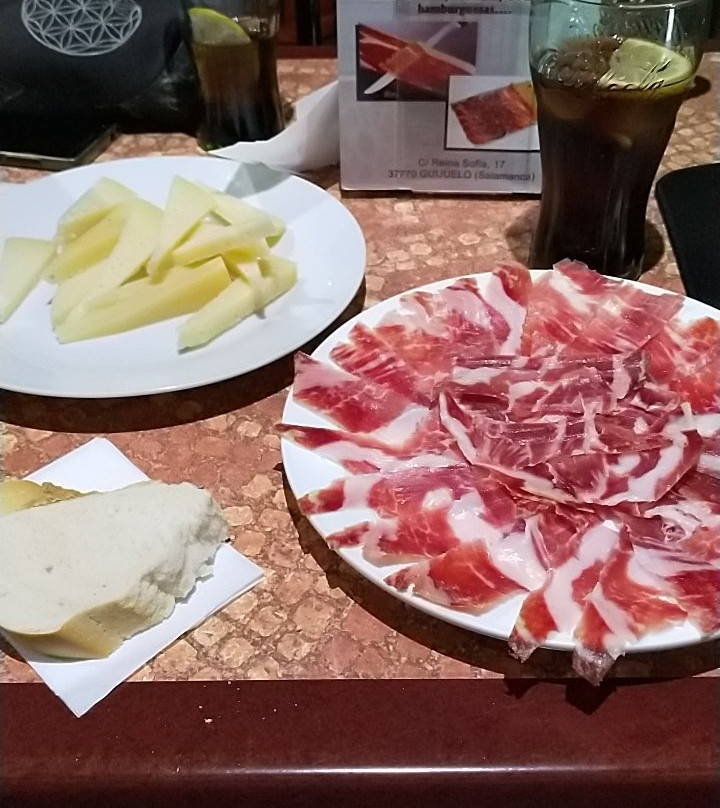 Cafe-Bar El Rincon de Curro-Guijuelo必去景点