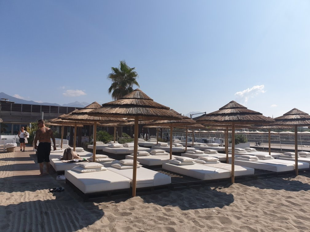 Beach Club-Cinquale必去景点