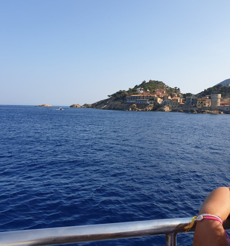 Motonave Ulisse-佩斯卡亚堡必去景点