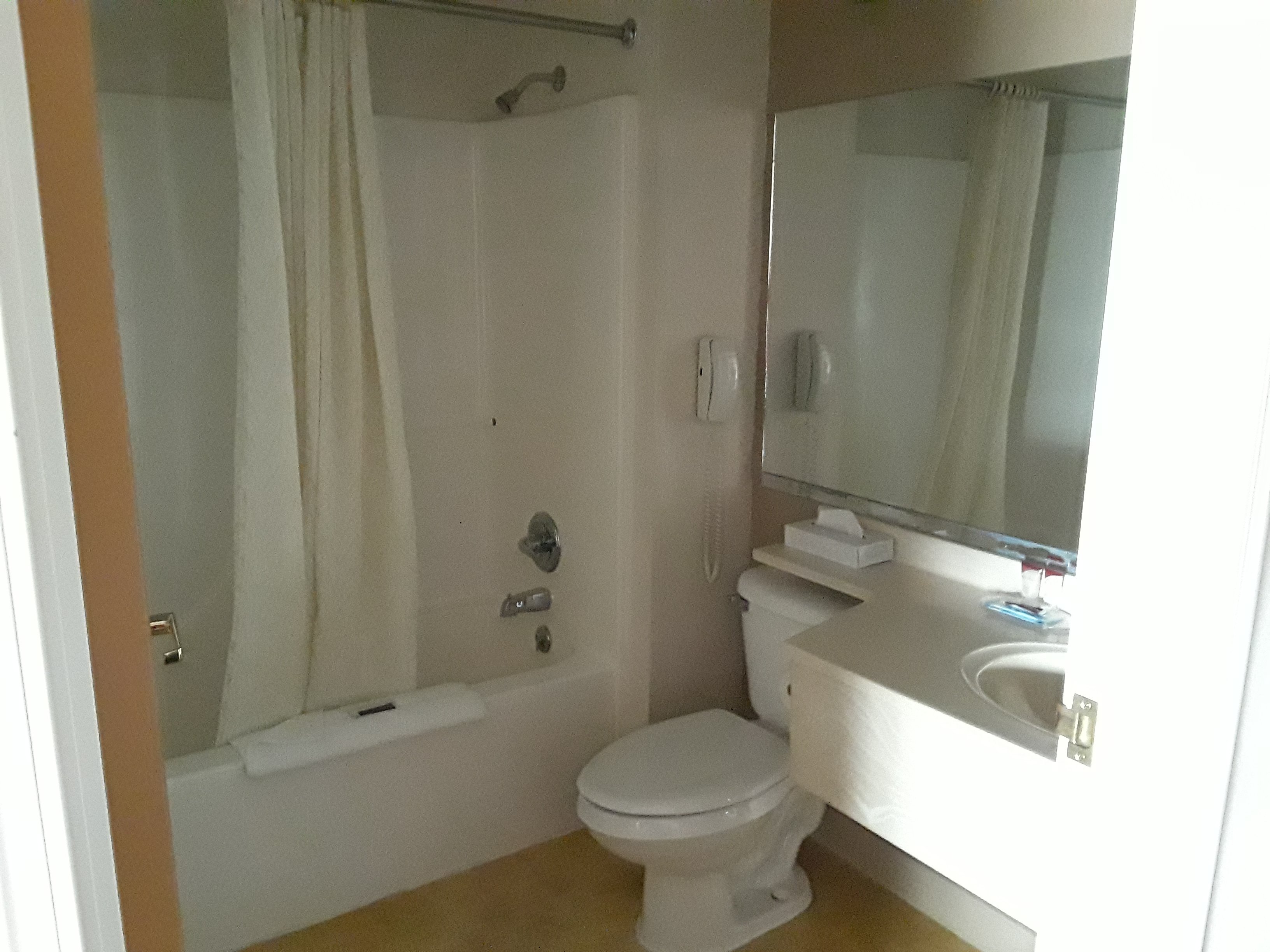 FairBridge Inn & Suites Miles City-浴室