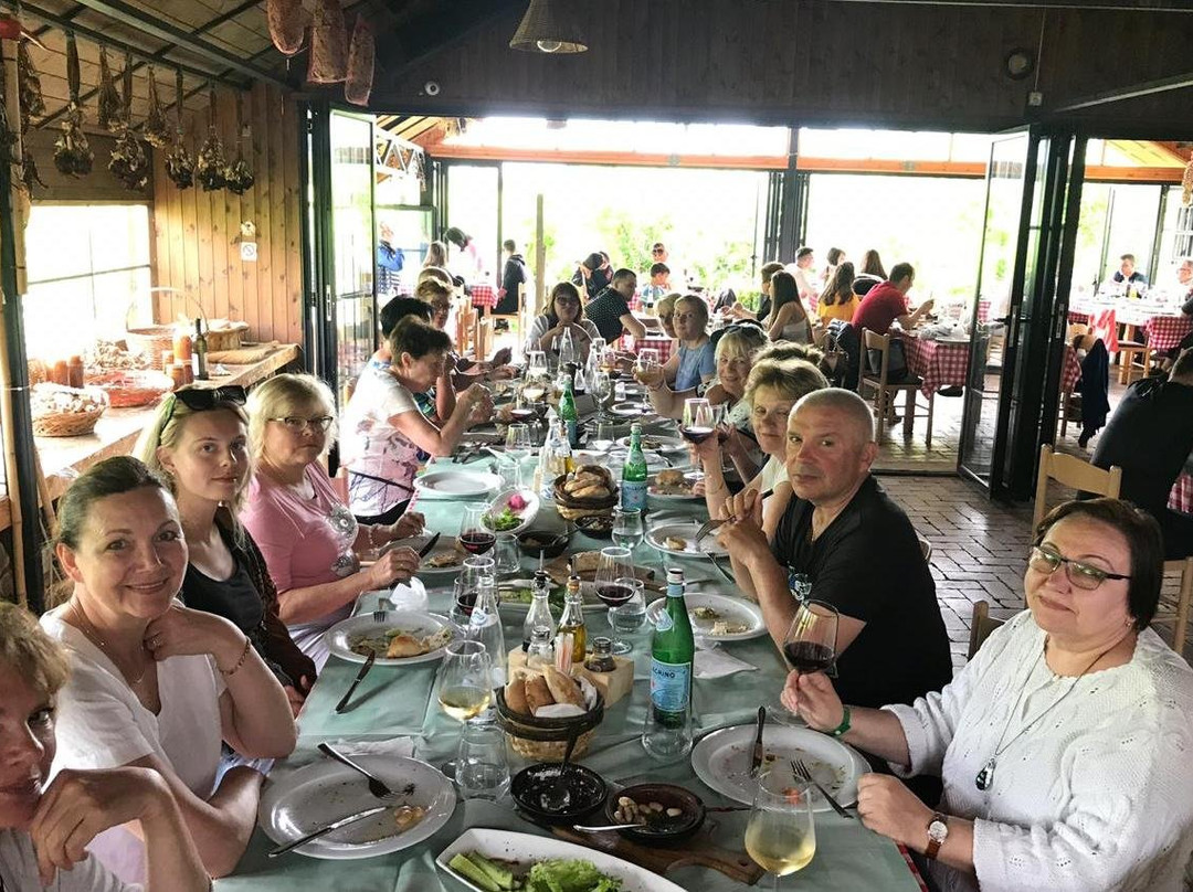 JONA TRAVEL DMC LUFTHANSA CITY CENTER-地拉那必去景点