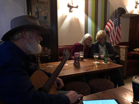 Bernard Harrington's Bar-Glengarriff必去景点