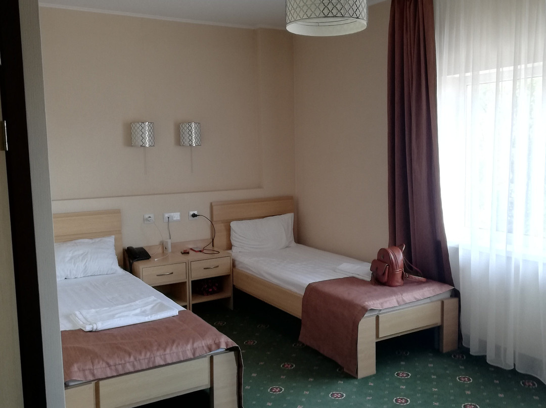 Advenus Hotel主图