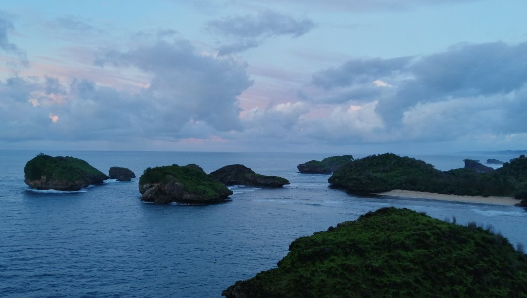Kasap Beach景点图片
