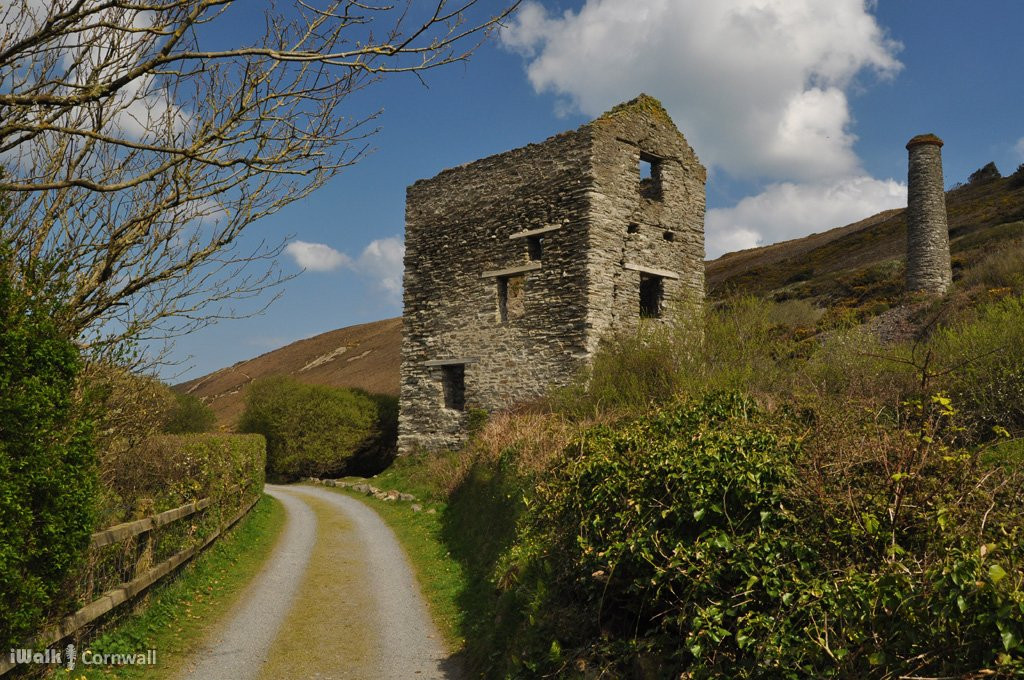 St Agnes to Trevellas Porth Circular Walk景点图片