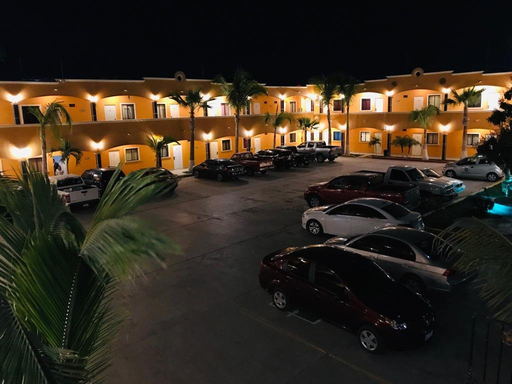 德瓦尔天堂酒店主图