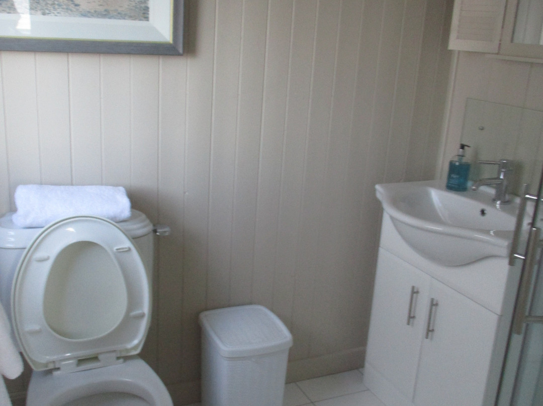 The White Cottages主图