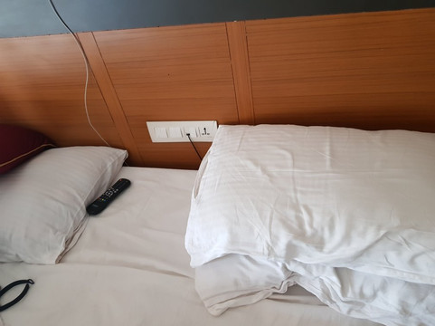 Hi 5 Hotel & Experience主图