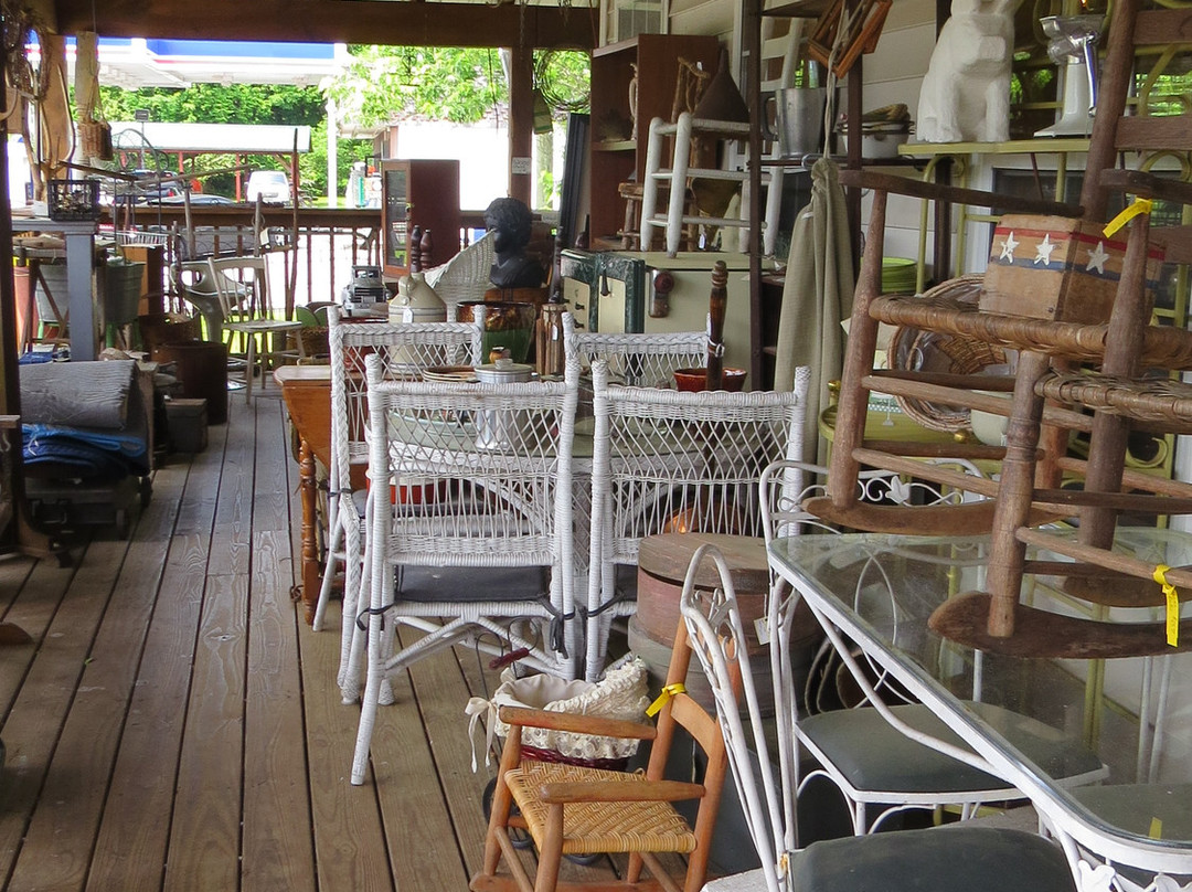 Bears Valley Antiques-塞维尔维尔必去景点