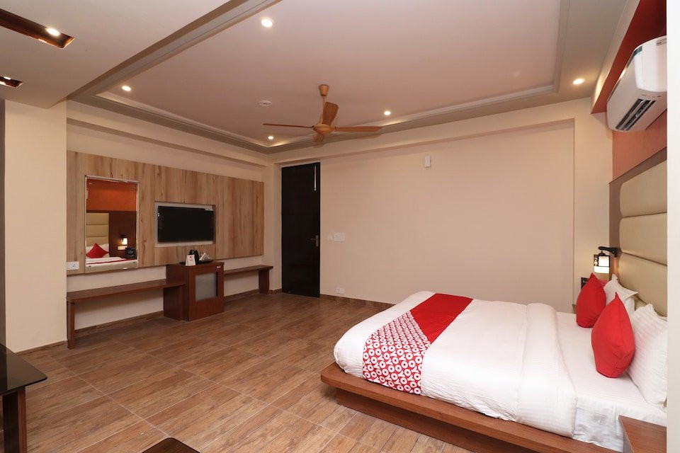 Super Townhouse Oak Pacify Hills主图