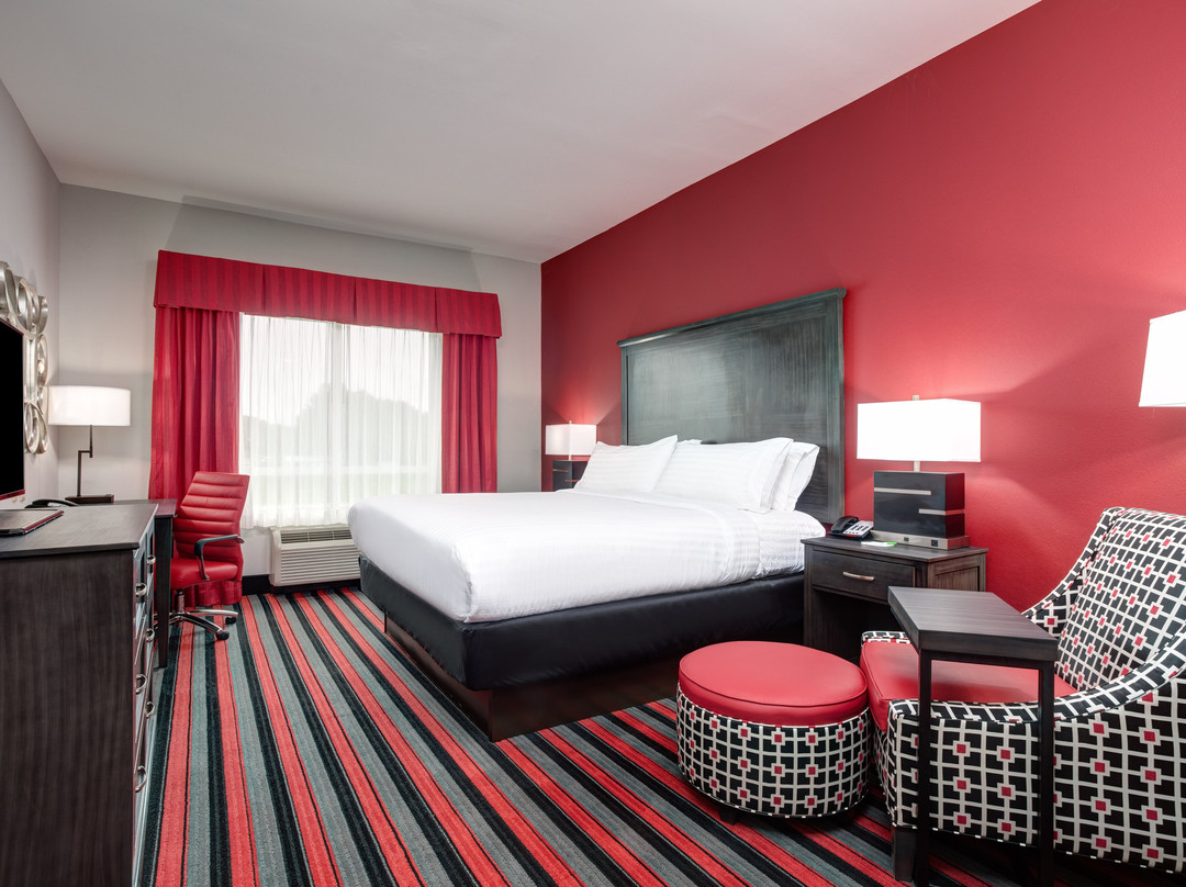 Holiday Inn & Suites Lafayette North By IHG主图