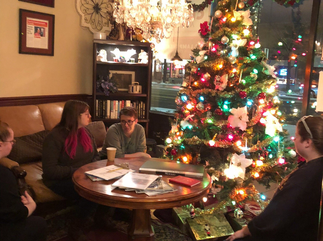 Oil Lamp Theater-格伦维尤必去景点