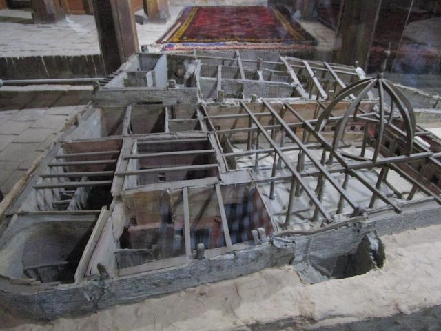 Hilvet Semi-Underground Mosque-Turkistan必去景点