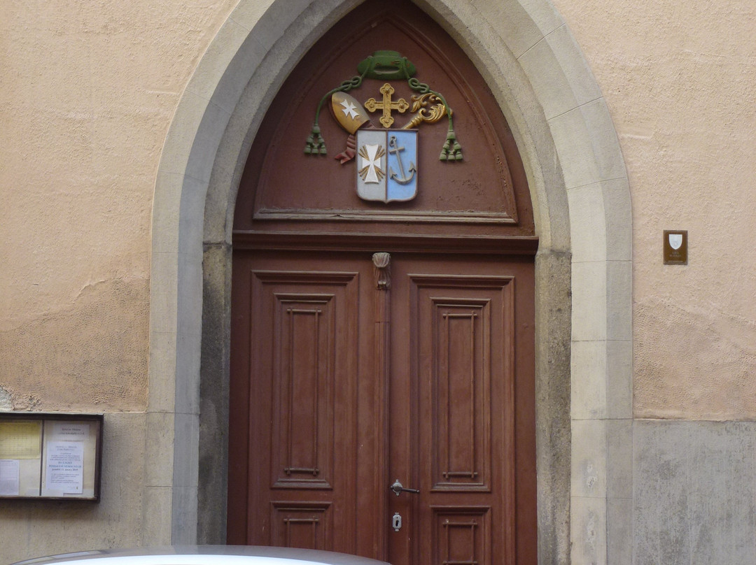 Kostel sv. Václava-契斯凯布达札维必去景点