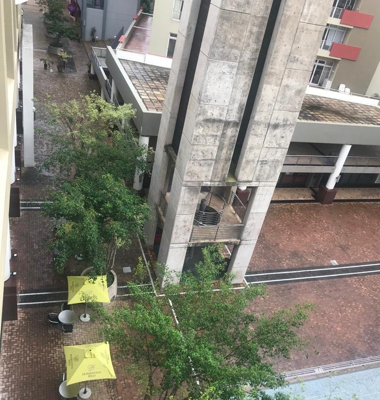 三城皇家棕榈港威酒店主图