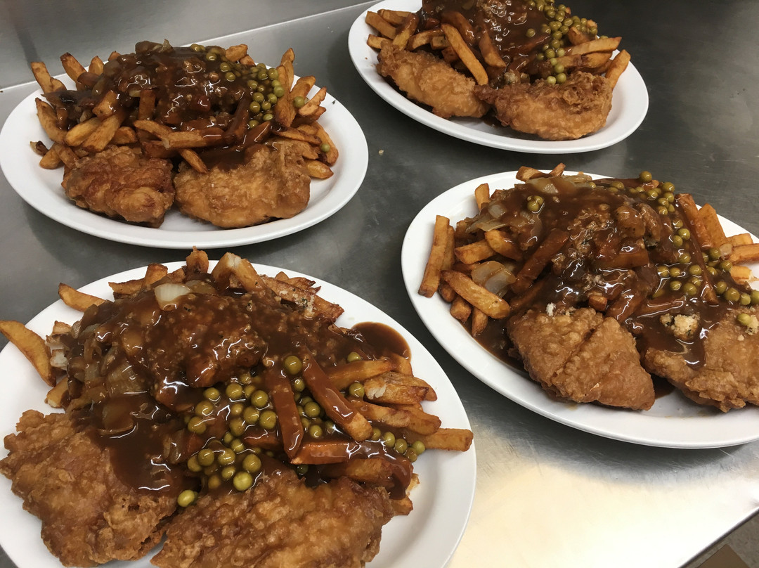 Petty Harbour餐馆和美食-Betty's Best Fish & Chips