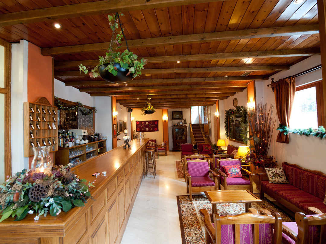 To Balconi Tis Agorianis主图