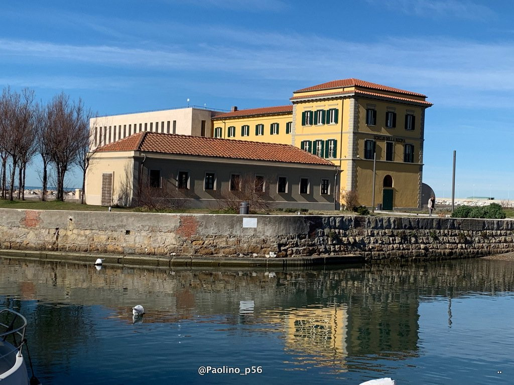 Gorgona Scalo旅游景点-Scoglio della Regina
