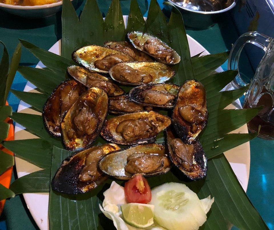 Batu Layar餐馆和美食-Sasak Seafood Restaurant