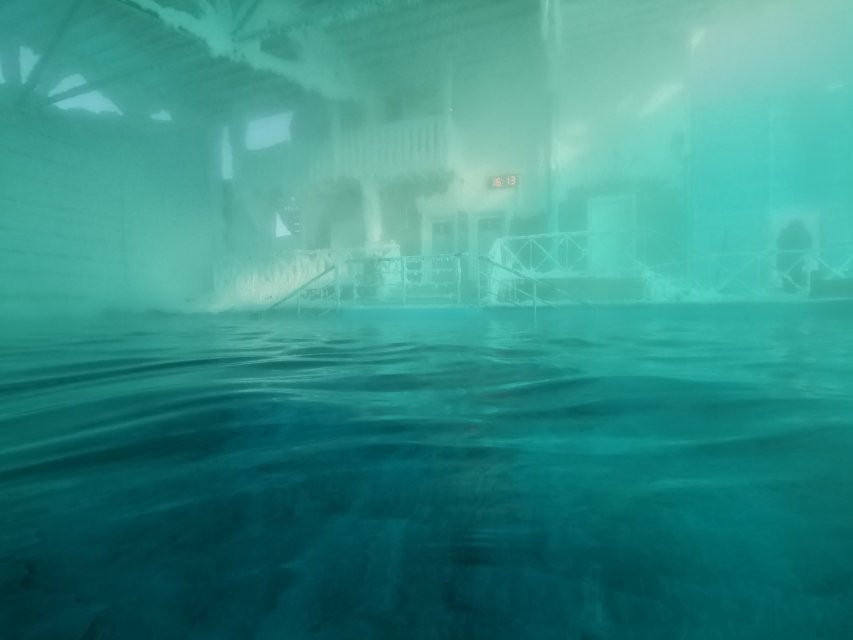 Open hot pool景点图片