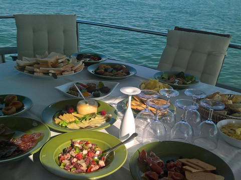 Portugal Yacht Charters-维拉摩拉必去景点