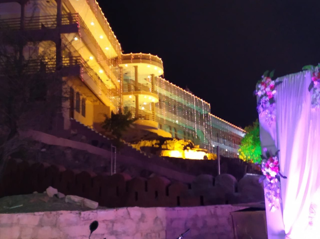 Lake View Hotel & Resort主图