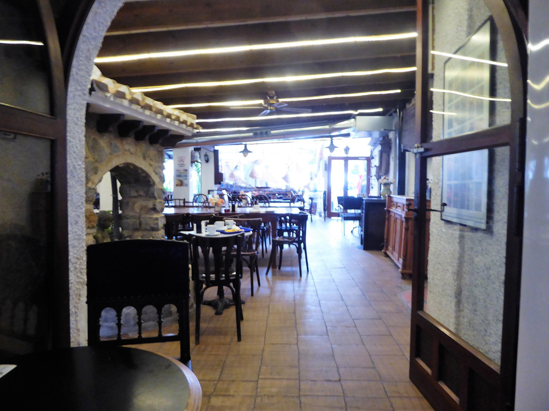 El Cisne Antiguedades-贝尼多姆必去景点